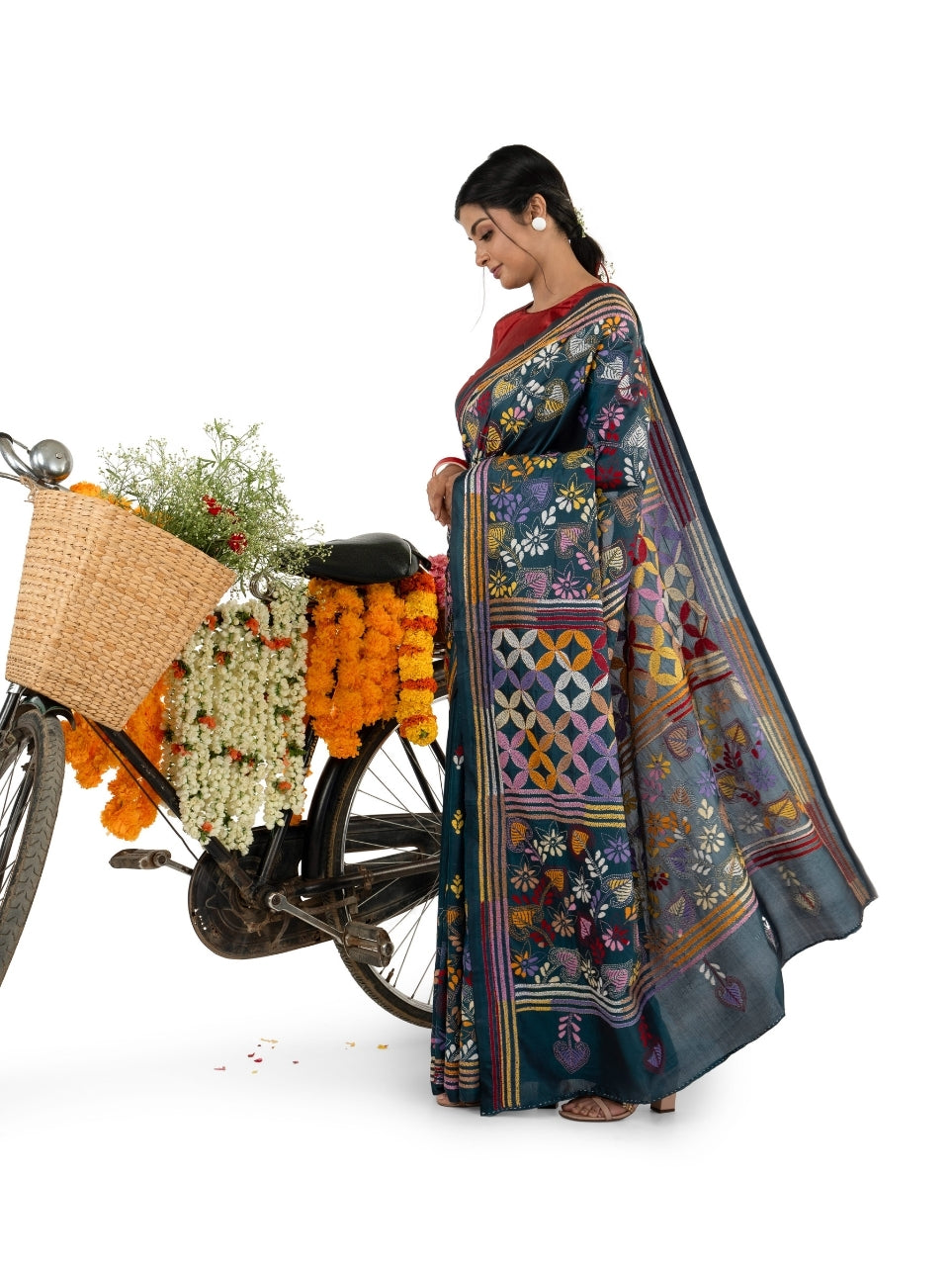 Dark Grey Multicoloured Exquisite Kantha Stitched Saree