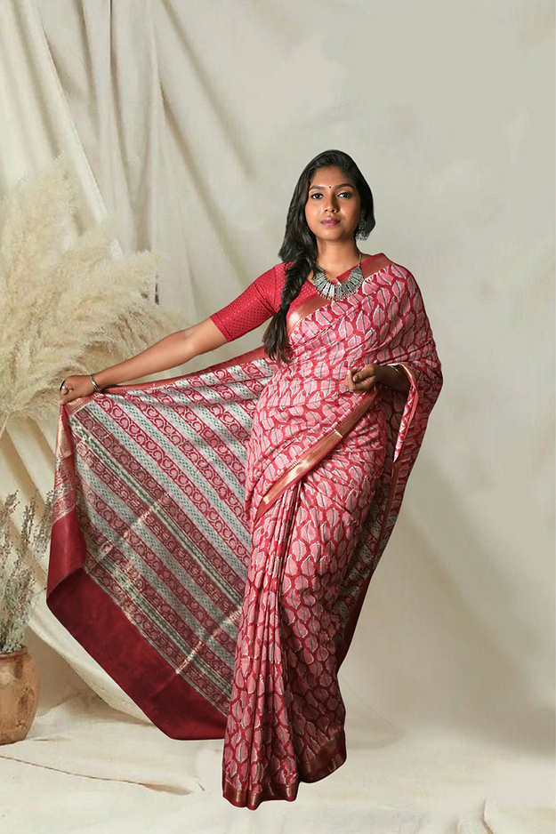 Red Blended Maheshwari Silk Saree With Flower Block Print