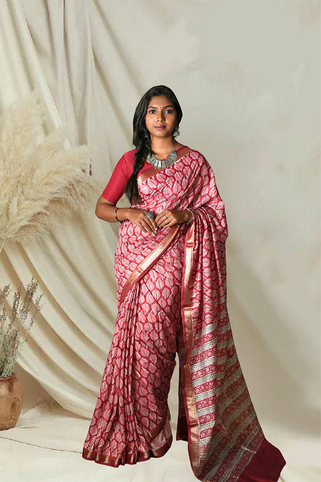 Red Blended Maheshwari Silk Saree With Flower Block Print
