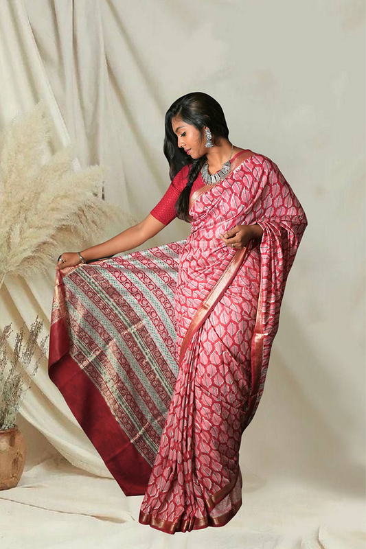 Red Blended Maheshwari Silk Saree With Flower Block Print