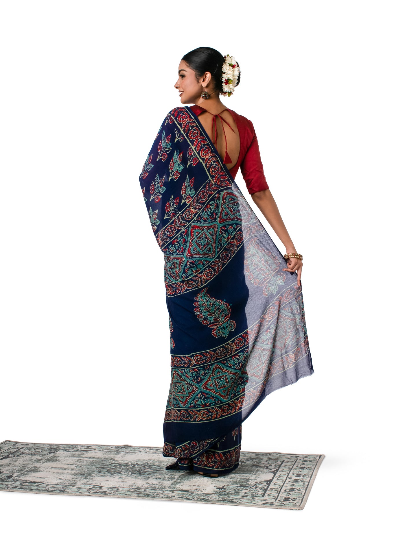 Dark Blue Coloured Chiffon Block Printed Saree with Multicolored Flowers